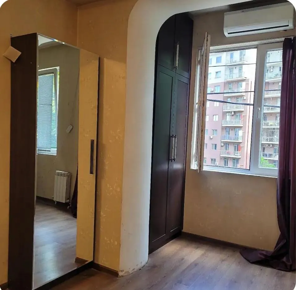 1Brapp In The Vera Center For Monthly Rent elérhetőségei